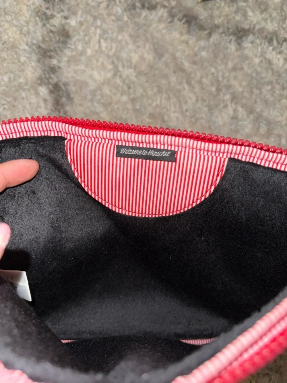 Herschel Supply Co. iPad Mini Tablet Case Padded Zipper Pouch Fleece Lined Red/N